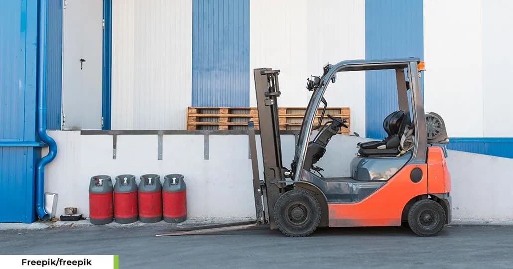 Alat Berat Forklift. (Freepik/freepik)