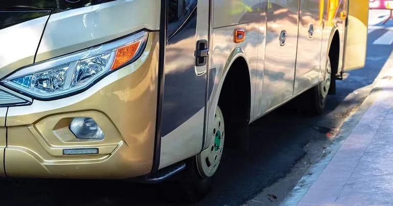 Ini Dia 7 Bus Tingkat Buatan Tanah Air, Ada yang Sampai Pasar Internasional lho!