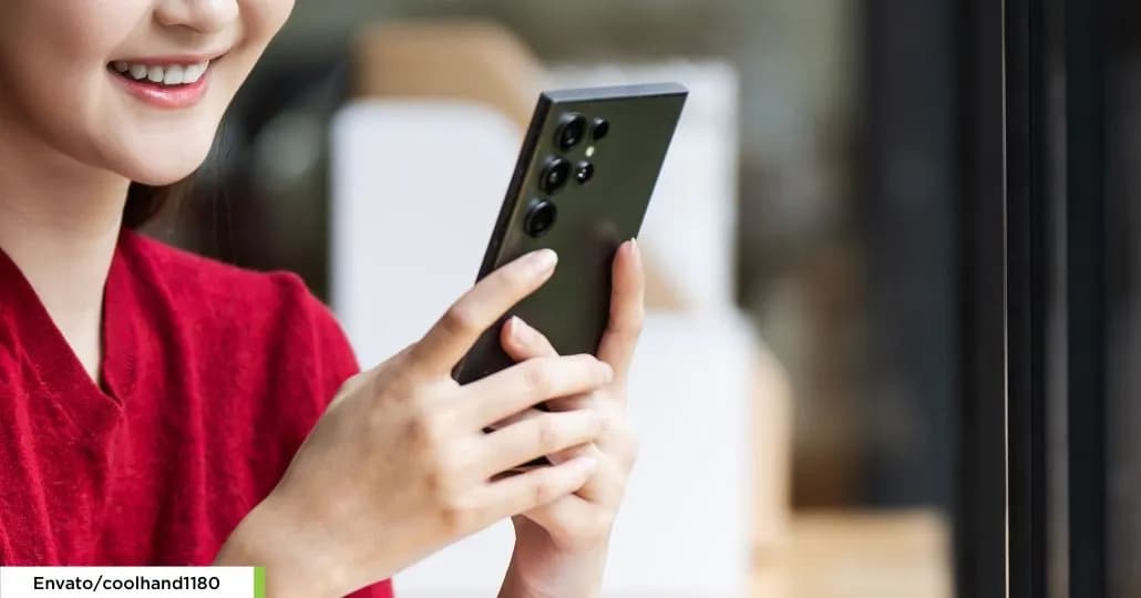 Cek HP Samsung Asli. (Envato/coolhand1180)