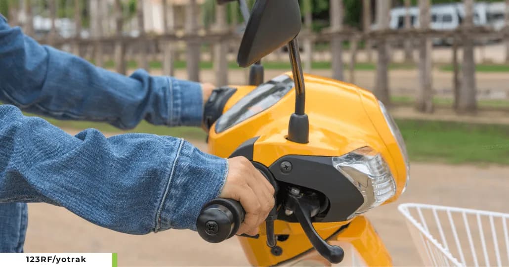 Naik Motor Matic. (123RF/yotrak)