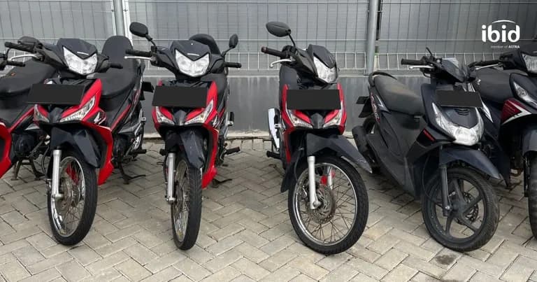 Motor 2 Tak Bekas. (PT Balai Lelang Serasi)