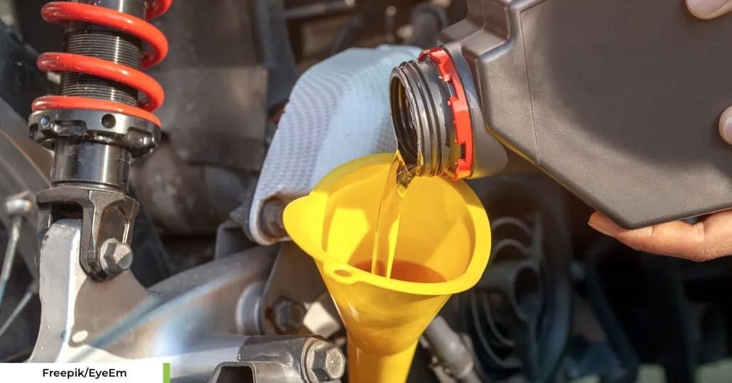 Motor matic bekas ganti oli mesin. (Freepik/EyeEm)