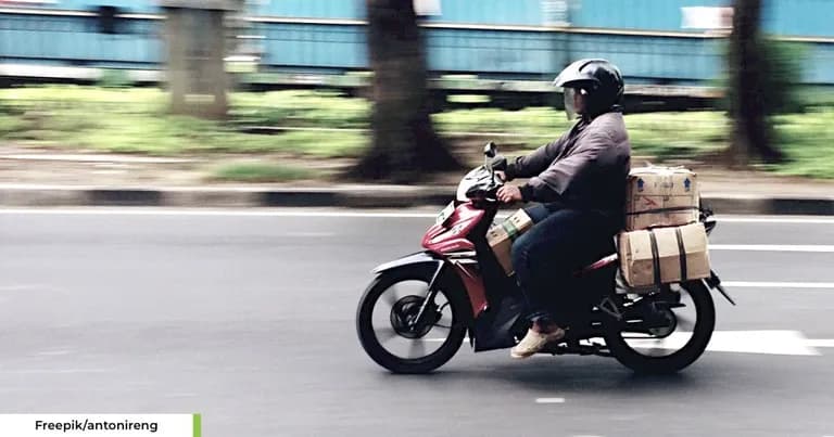 Motor Kelebihan Muatan. (Freepik/antonireng)