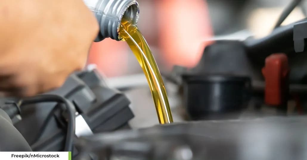 Oli Transmisi Manual. (Freepik/nMicrostock)