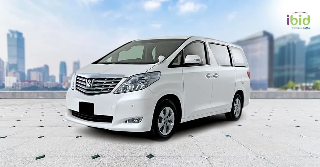 Mobil Alphard bekas. (PT Balai Lelang Serasi)
