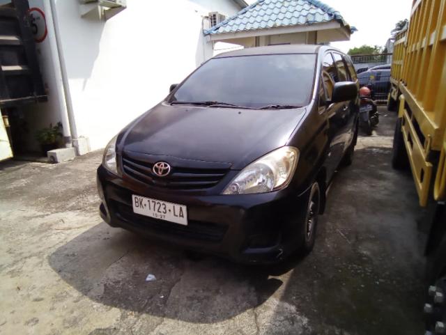 bk1723la-kijang-innova-2009-61846637568