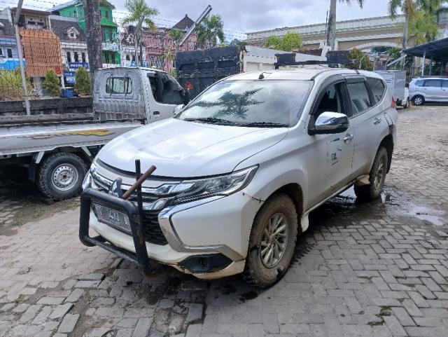 kt1433as-pajero-sport-2018-62044687540