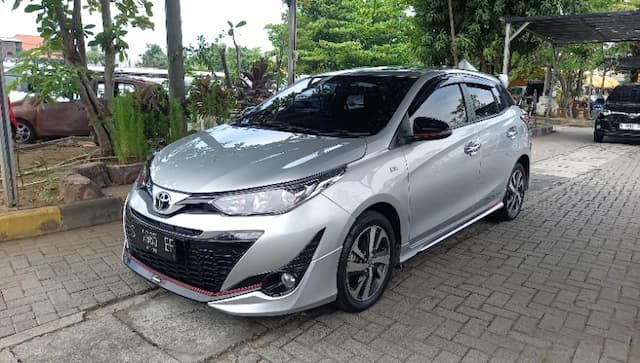 s1985ef-yaris-2020-62450829505