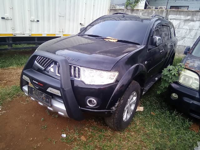 b1350bjf-pajero-sport-2011-625138610119