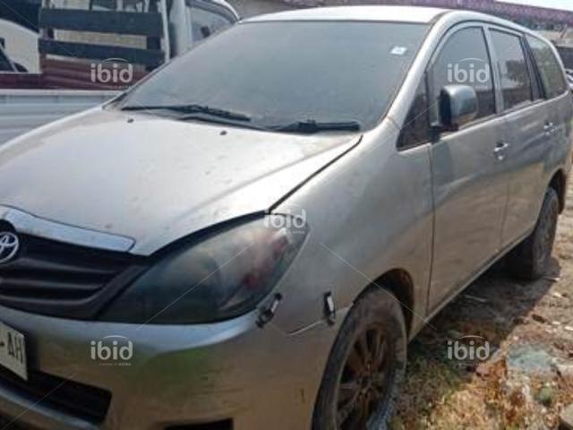 be1707ah-innova-2006-62052217696