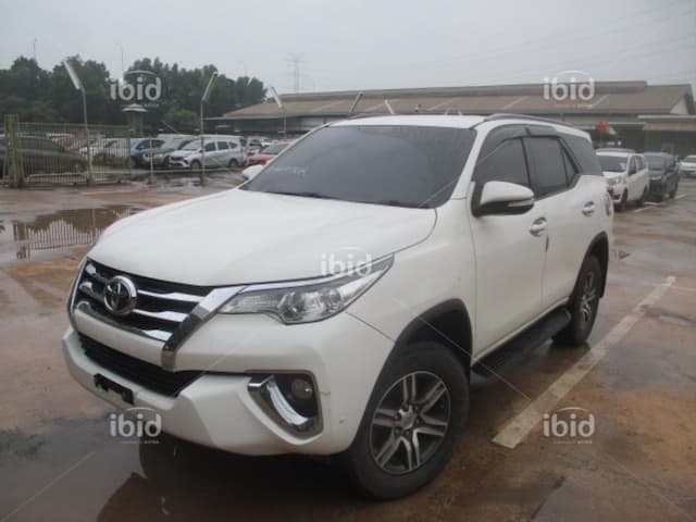 b1560bjr-fortuner-2017-62224368282