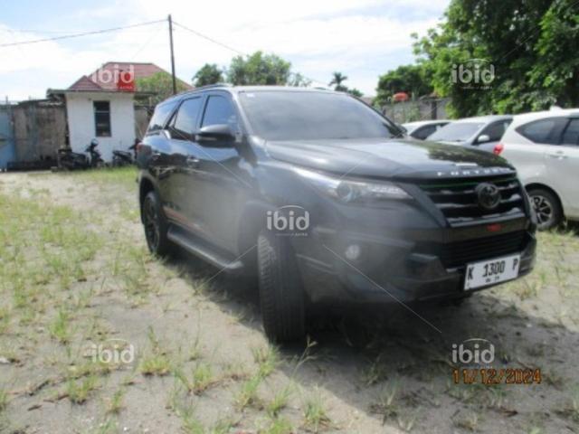 f1495ra-fortuner-2017-62109767882