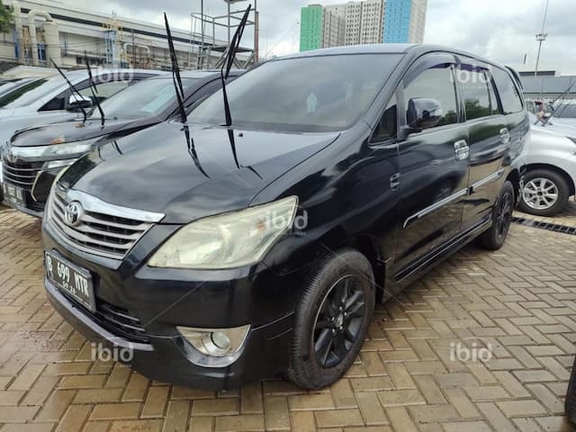 b699mtr-innova-2011-62246688478