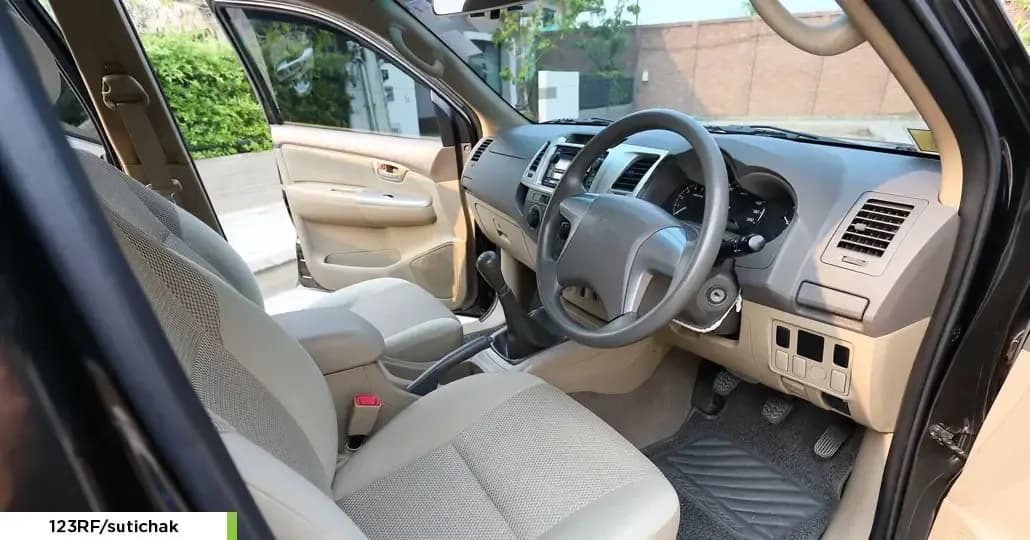 Inspeksi 5 Komponen Interior Mobil Bekas Ini Biar Aman