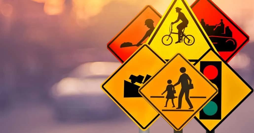 Arti Perbedaan Warna Rambu di Jalan Raya, Jangan Salah Baca!