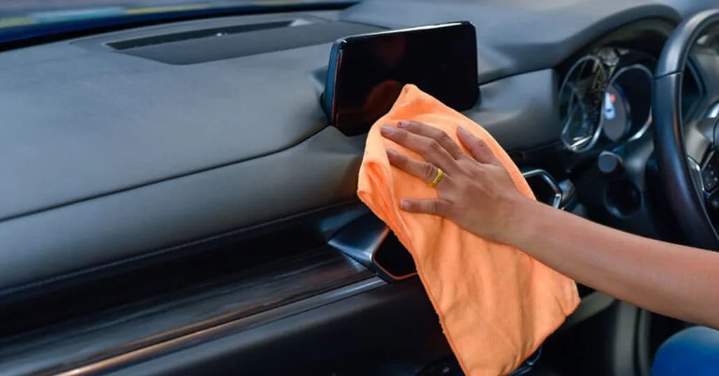 4 Tips Membersihkan Interior Avanza tanpa Perlu ke Salon