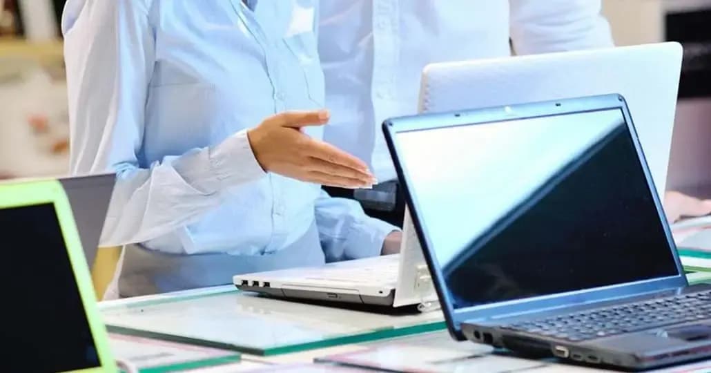 11 Rekomendasi Laptop Terbaik, Performa Tak Diragukan