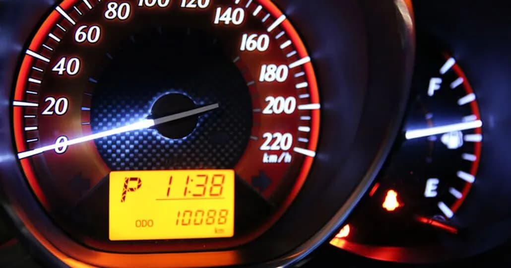 5 Cara Mengetahui Odometer Mobil Reset atau Diputar