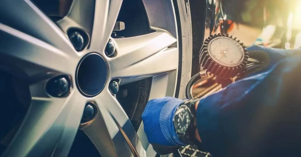 Pilih Mana, Ban Mobil dengan Nitrogen atau Angin Biasa?