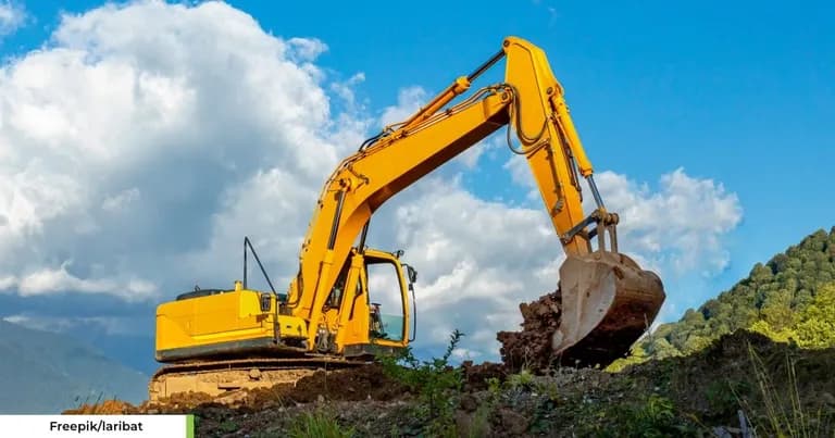 Perawatan Excavator Komatsu. (Freepik/laribat)