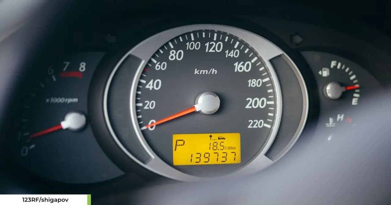 Kilometer Mobil Tinggi. (123RF/shigapov)