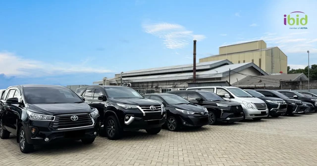 Pool Mobil Bekas IBID Manado. (PT Balai Lelang Serasi)